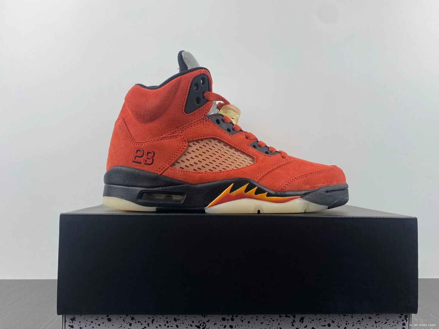 DO9336-800 Mars” Air  On Jordan 5 “Dunk 1204